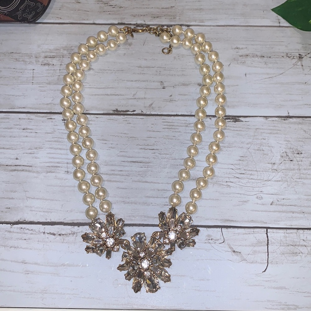 J Crew Pearl/sparkling necklace